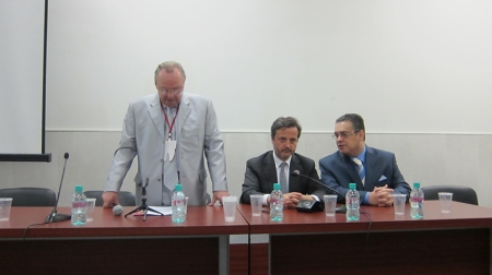 Opening of the scientific conference from Moscow DentalExpo. From left, Vladimir Vagner, president of Russian Dental Association. me, and António Cláudio, interpreter.