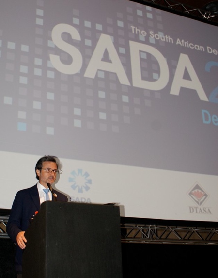 Addressing at SADA, South African 2012 Congress - "Dental dignity for all".