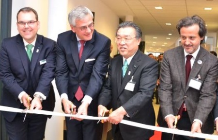 Inauguration of new GC administrative building, in Brussels/ Leuven. From left to right, Eckhard Maedel (President GC-Europe), Kris Peeters (Flemish Minister-President), Makoto Nakao (CEO GC Corporation) and myself.
